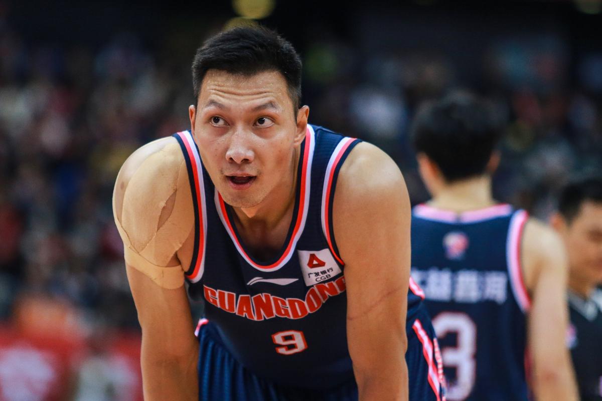 易建联还在cba吗