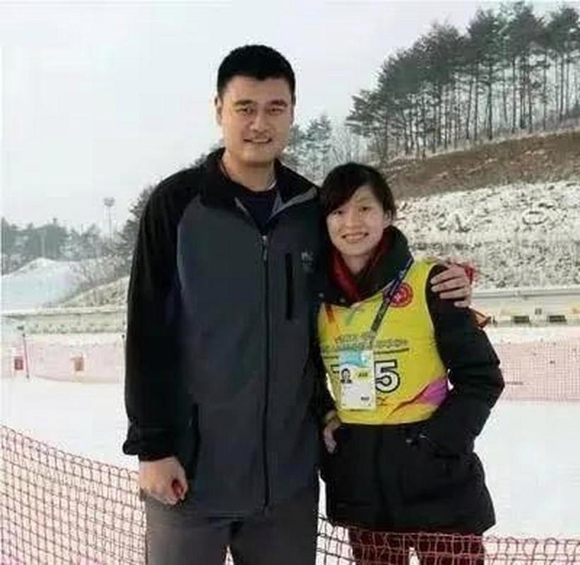 姚明和叶莉多高