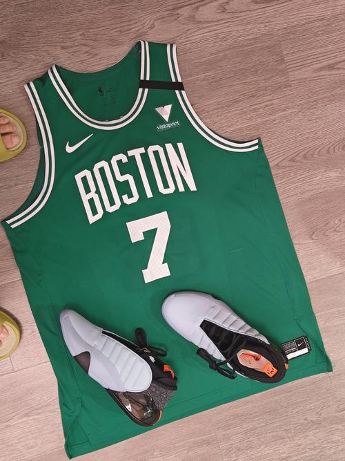 凯尔特人99号球衣