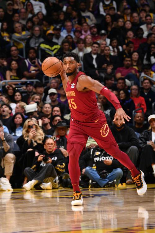 nba湖人vs骑士集锦