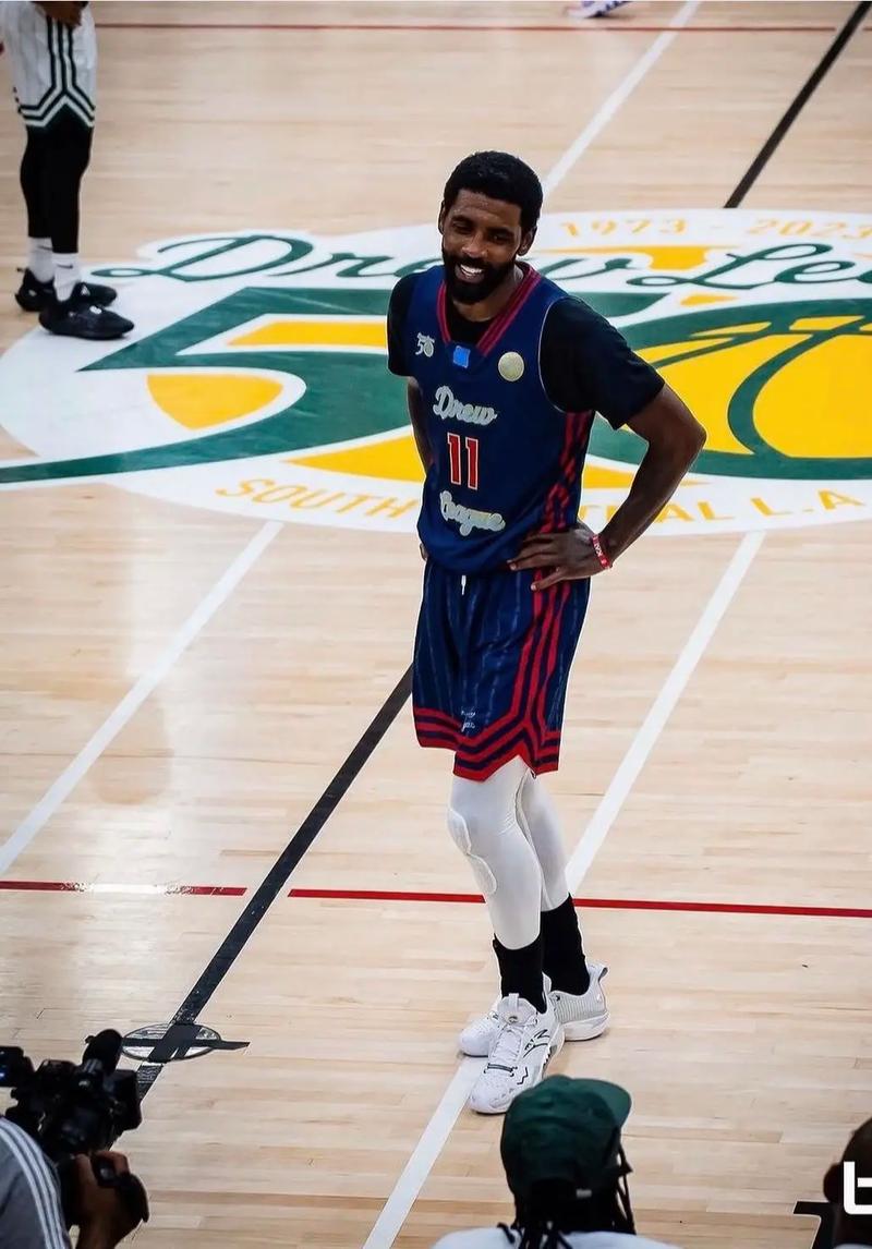 欧文现役于哪个球队