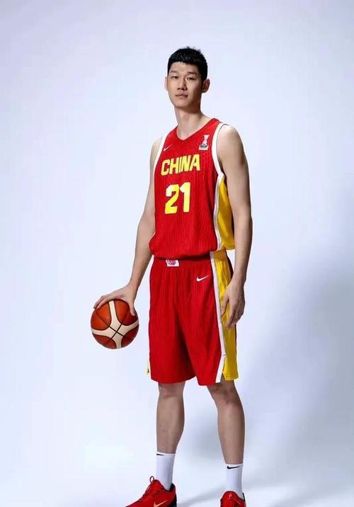 中国男篮胡金秋身高多少