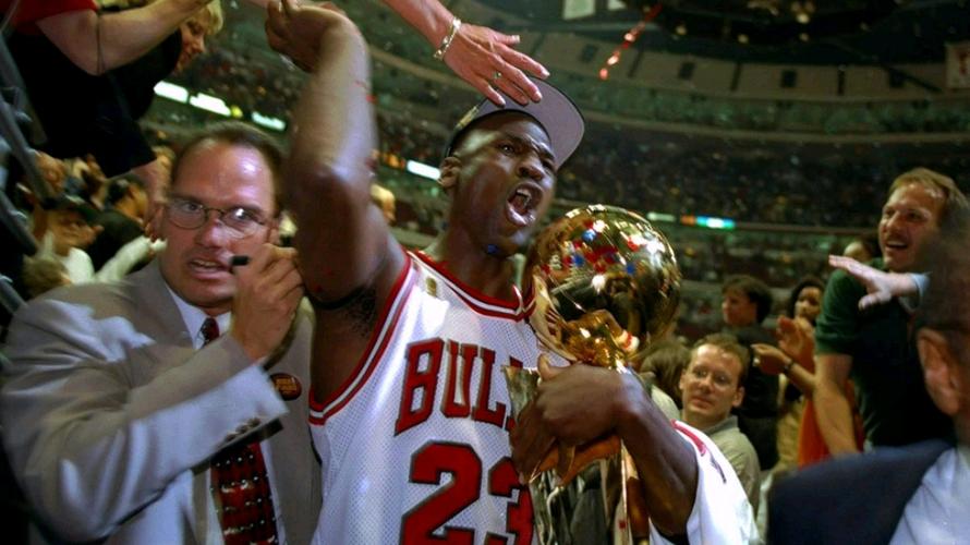 乔丹28岁才夺冠吗