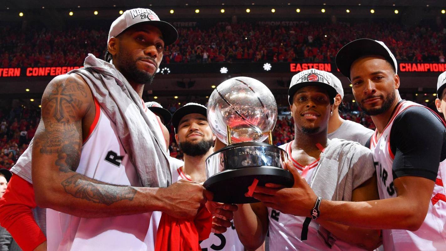 猛龙冠军和谁打的