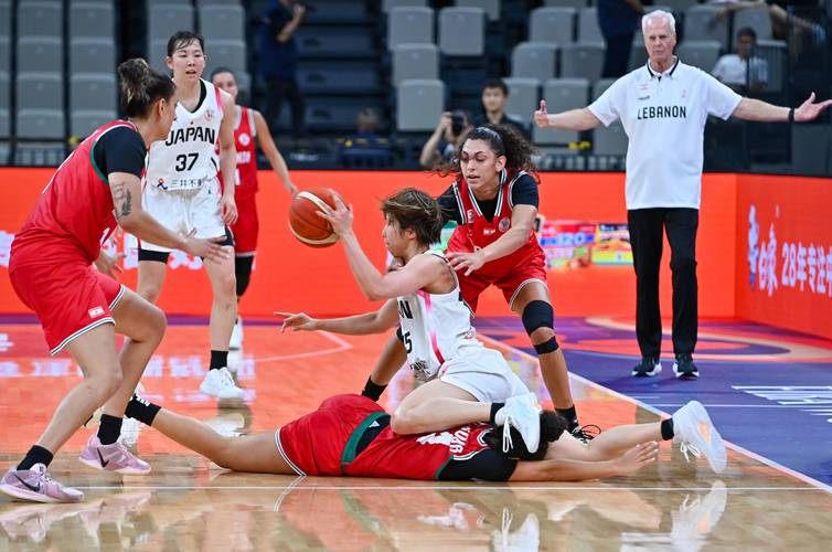 女子篮球比赛在哪看