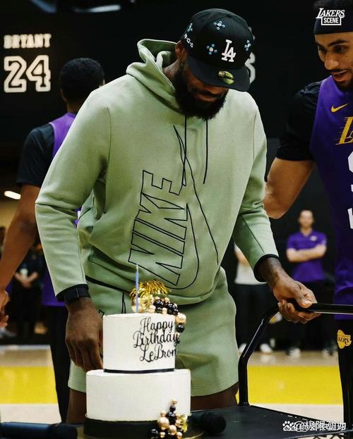 詹姆斯四次总冠军时间是哪一年