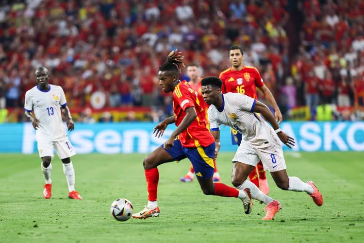 2012年欧洲杯冠军决赛文字版