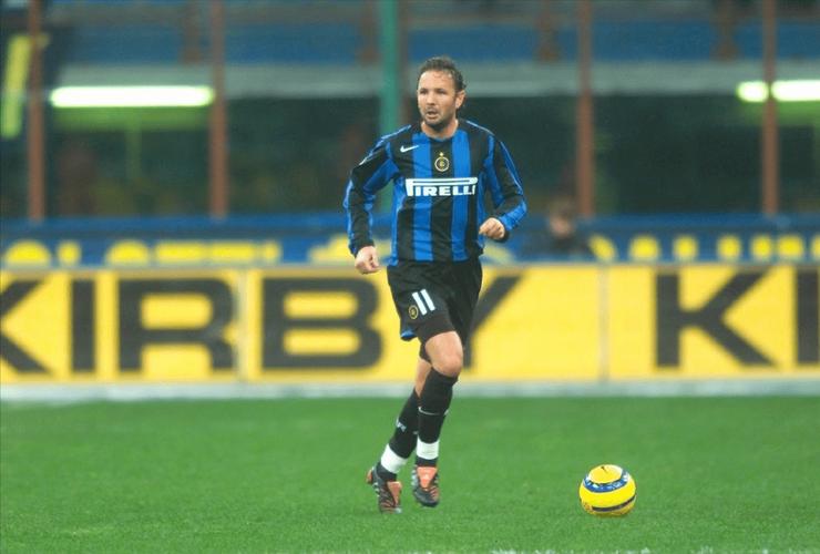 米哈伊洛维奇中后卫