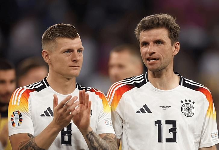 欧洲杯和世界杯多少年举办一次