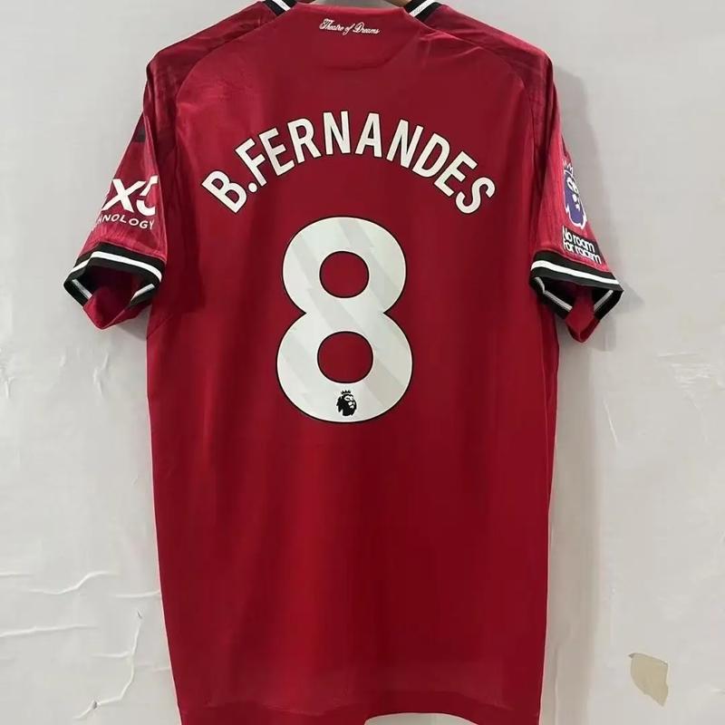 曼联今年最新款球衣