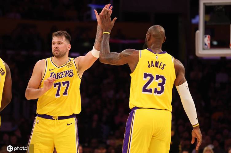 2020年湖人vs森林狼的比赛