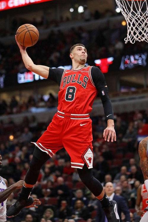 拉文扣篮大赛冠军是谁