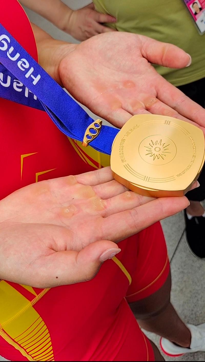 奥运会冠军吕扬