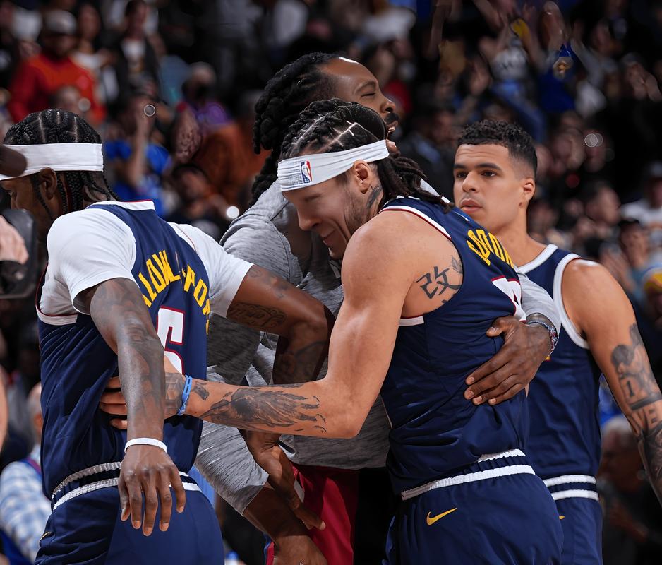 火箭被马刺横扫季后赛