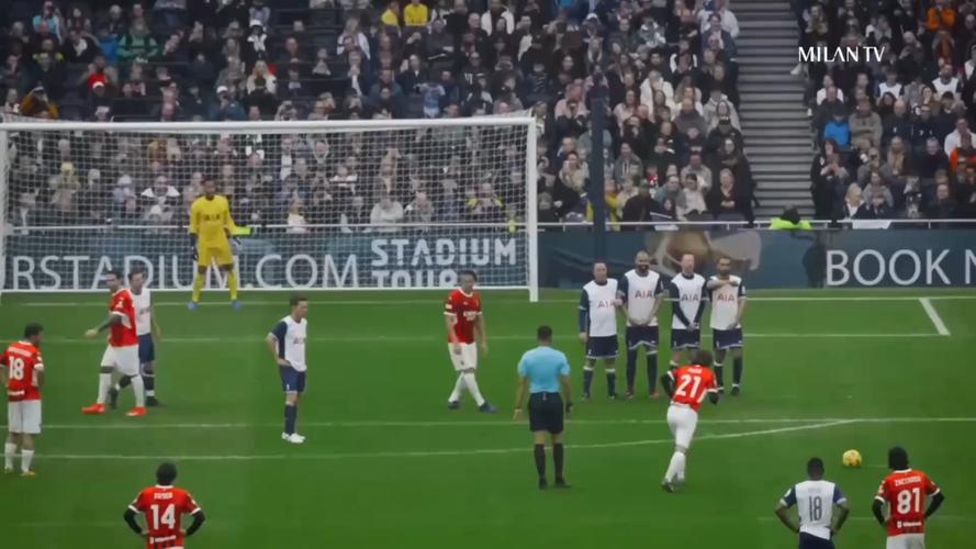 20号，AC米兰的传奇舞者：每一次传球都像是在跳一支优雅的探戈