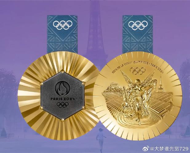 2019东亚杯，这枚奖牌，它笑得真开心！