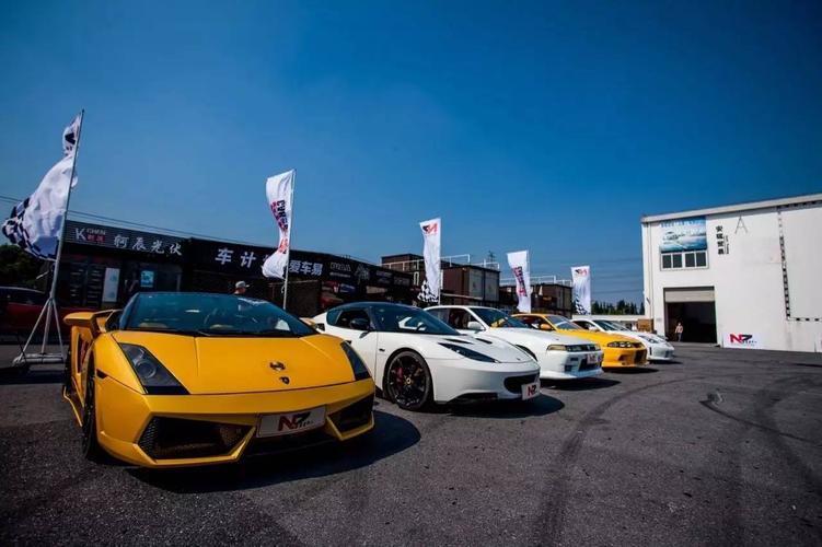 20款斯宾特集结号：驾驶盛宴，速度与激情的交响乐