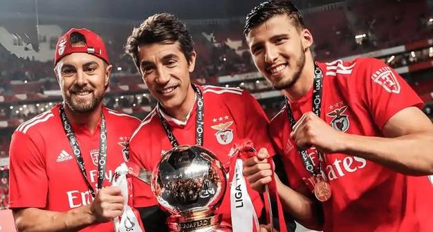 2020本菲卡vs利物浦：激情碰撞，红蓝对决，谁才是王者之师？