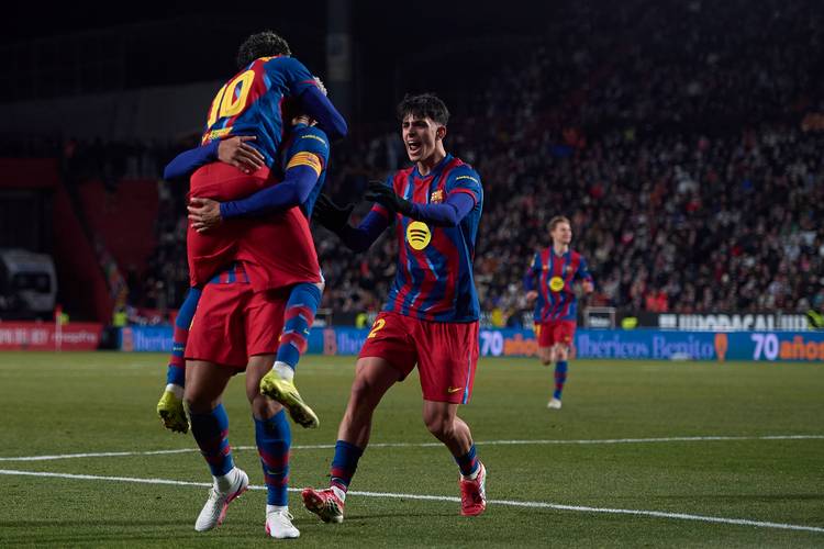 2014年西班牙VS巴西：球场上的激情碰撞与足球传奇